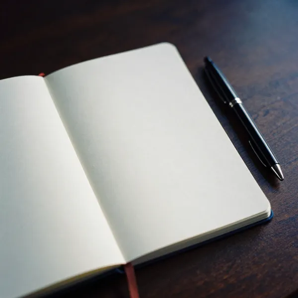 Journaling: Cómo 5 Minutos de Escritura Cambian tu Mente